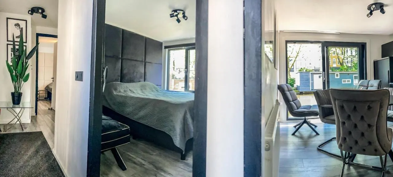 Amsterdam-Houseboat-Amstel B&B 네덜란드