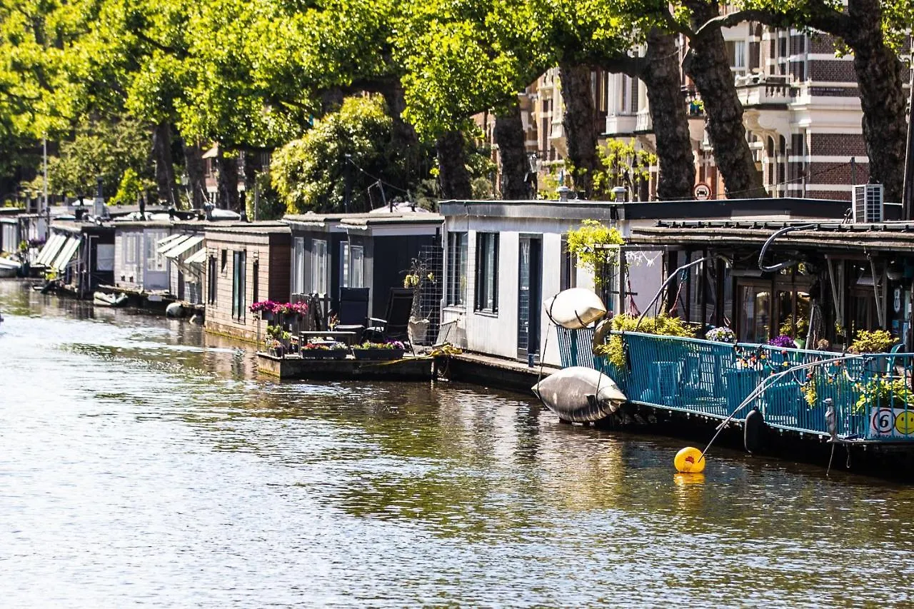 Bed & Breakfast Bed and Breakfast Amsterdam-Houseboat-Amstel